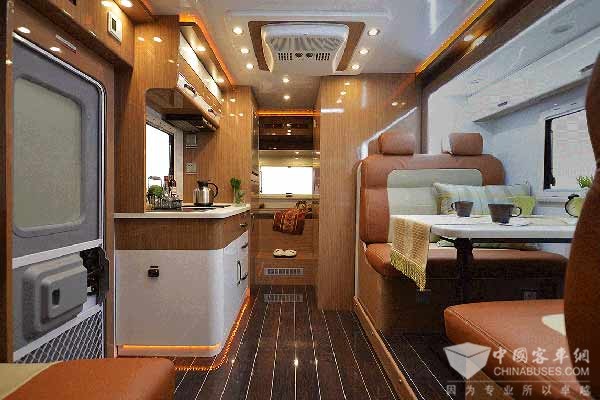 中天房车-自行式旅居车