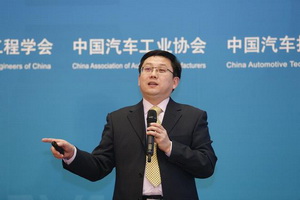 百人会|江冰：2020年动力电池的价格会下降一半、能量密度会上升一倍