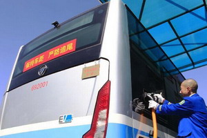 北京年后首个周一早高峰 公交增运力