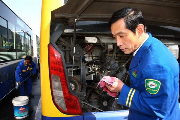 北京公交4.5万公交司机签文明驾驶承诺书