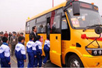 内蒙古10多万学生受益于标准化校车