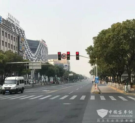 上海：吴中路公交专用道建设启动 