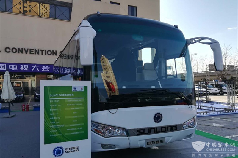六款客车亮相道路运输年