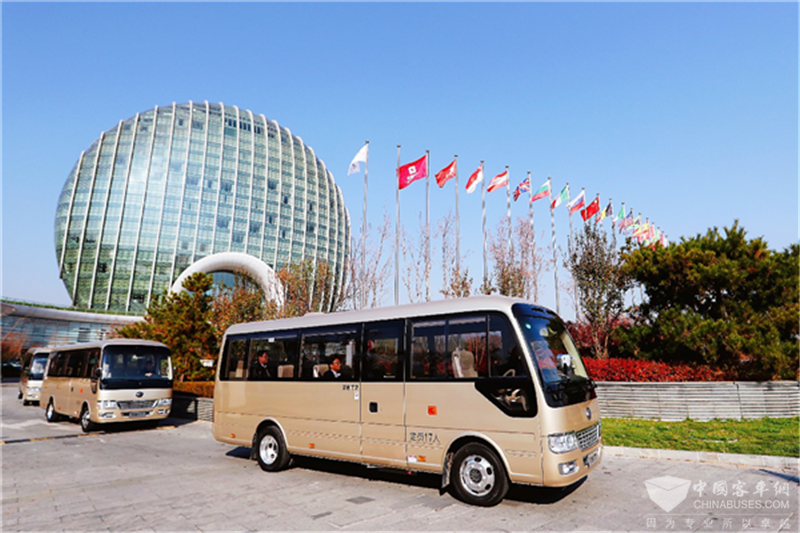 宇通T7 3.5T汽油版