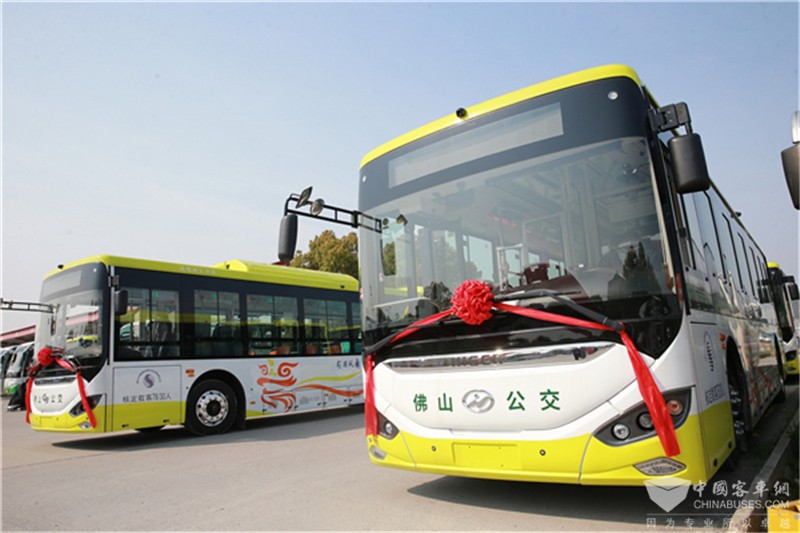 105台海格客车交付广东顺德汽运