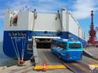 120台金旅校车装船赴加纳