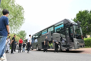 这么近，那么美！河北用户如何评价苏州金龙新V系？