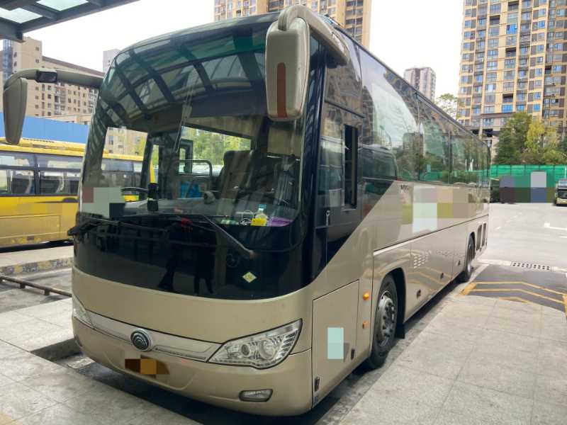 2019年2月 双胞胎国五LNG的2＋1型30座宇通保姆车  