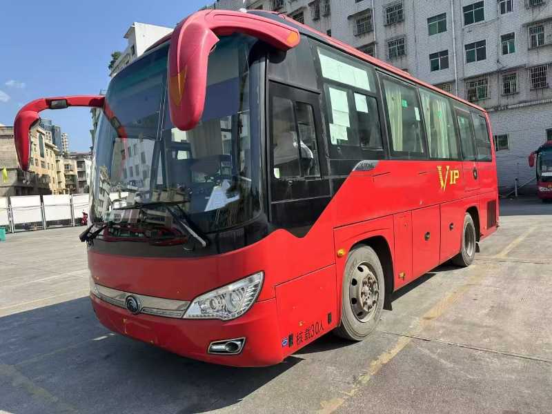 2018年8月上牌同款十台国五30座宇通气囊营运车