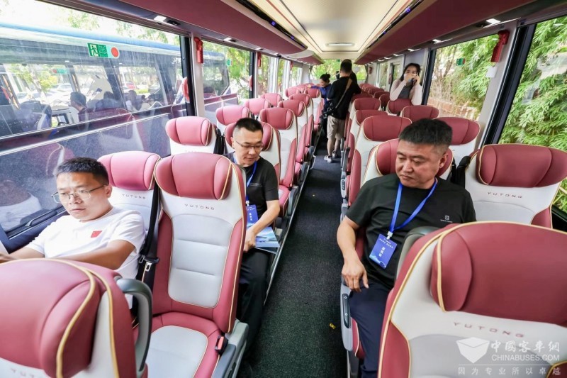 宇通天域S12正式上市