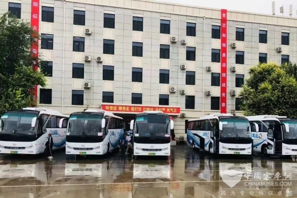 超260台苏州金龙海格客车高标准服务九三阅兵