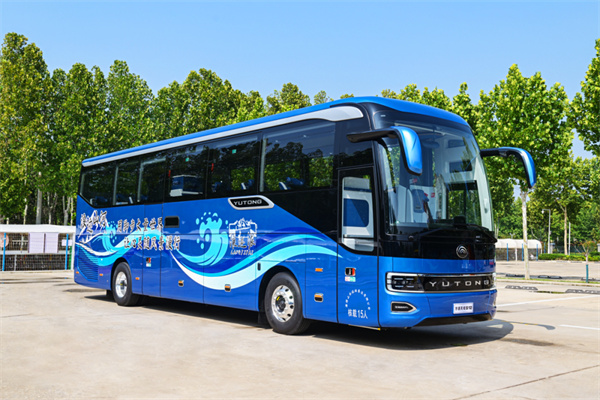 共启高端出行新程！首批宇通天域S12盛大交付