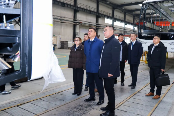 曙光汽车与TMD LLP战略签约 剑指中亚