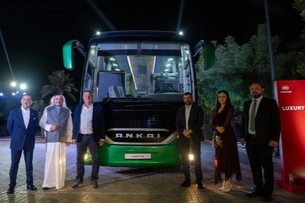 面向全球 高唱凯歌 安凯客车2025全球收获荣耀时刻