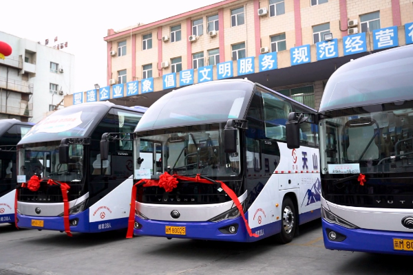 乌尉高速全线通车 宇通担当首发车辆见证历史时刻！