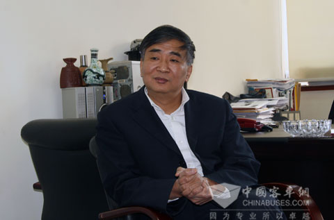 北汽集团副总接受完美作业网有免费视频独家专访