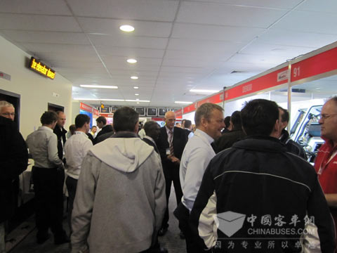 2011墨尔本客车展参观者如潮