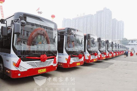 中通18米燃气BRT客车