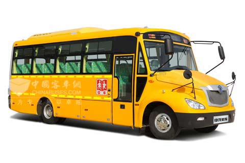 申龙校车