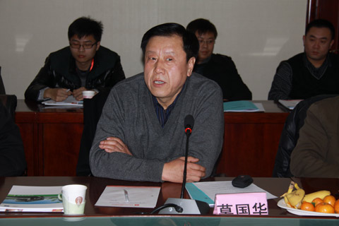唐山交运副总经理莫国华在会上分享了唐山交运集团新能源客车的使用经验