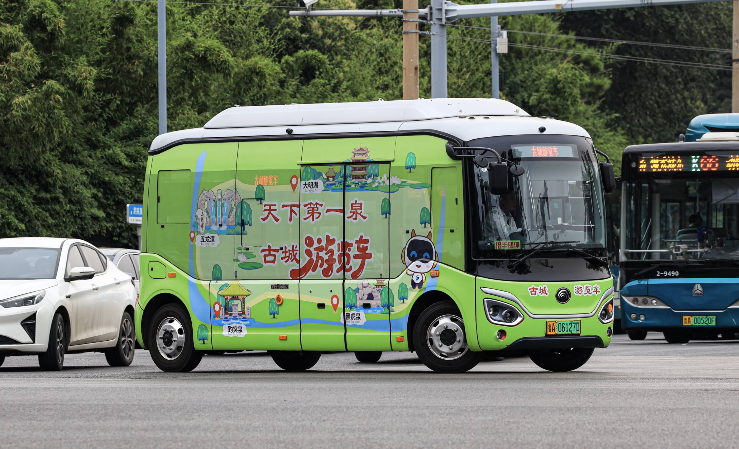 “泉”在济南过大年 济南公交多措并举满足市民春节期间出行需求