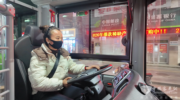 陕西省延川县12辆新能源公交正式运营