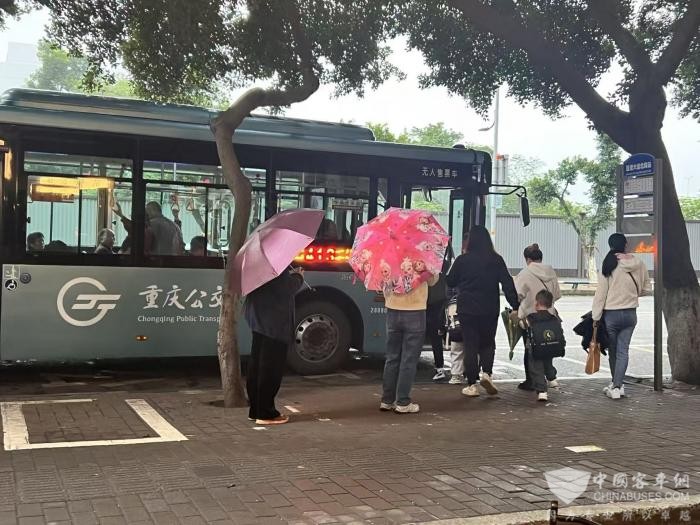 出行更方便 重庆公交413线新增站点