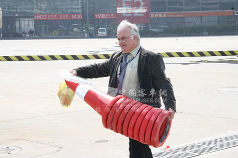 “大力士”专家