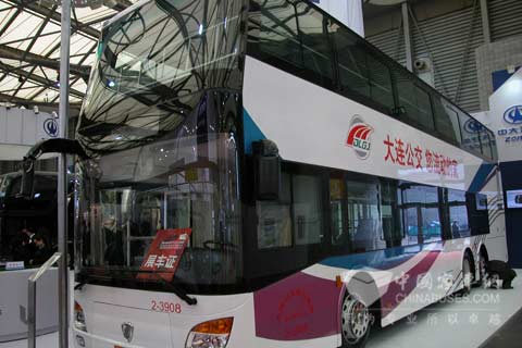 中大金陵双层客车外观