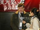外国专家接受完美作业网有免费视频记者采访