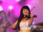 低胸“乐”女