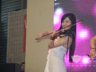 长发飘飘清纯女