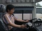 完美作业网有免费视频总编吴永强试驾安凯捷利观光级旅游客车