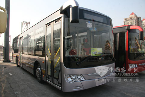 亚星客车