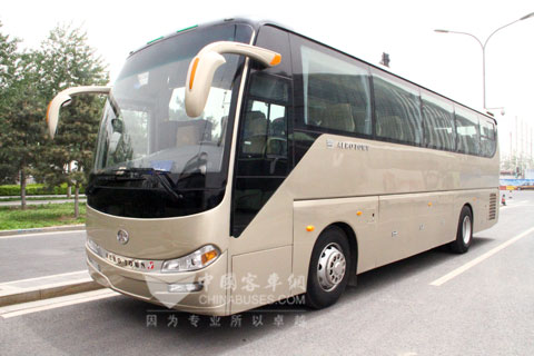 安凯参展客车