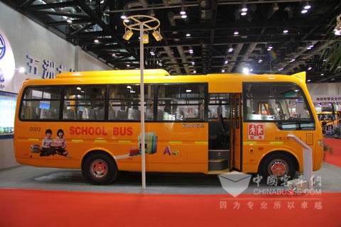 五洲龙客车WZL6800AT4-X