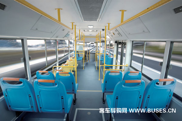 宇通ZK6825HNG2公交车（天然气国五14-22座）