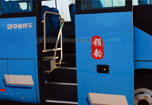 中通领韵LCK6750N5H客车（天然气国五24-31座）