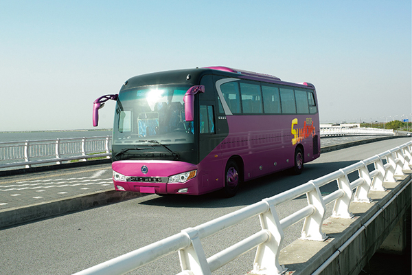 申龙SLK6118L5B客车（柴油国四24-53座）