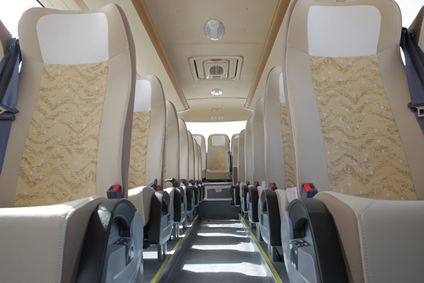 宇通ZK6876HN5Z客车（天然气国五24-38座）