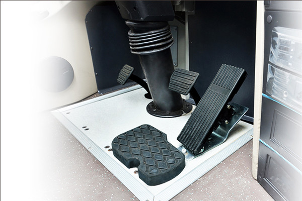 金龙XMQ6125AYN5C客车（天然气国四24-57座）