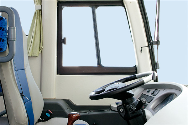 金龙XMQ6117AYN5C客车（天然气国四24-54座）