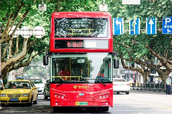 南京金龙NJL6100GSEV1双层公交车（纯电动11-59座）