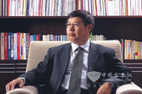 全国人大代表、陕西法士特汽车传动集团有限责任公司董事长李大开