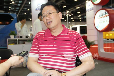 金晟天润客运总经理张利生接受完美作业网有免费视频[www.937ktuf.com]记者采访